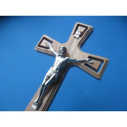Krzyż z drzewa oliwnego 20,5 cm